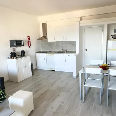 Les 3 Dauphins In Apartamento *