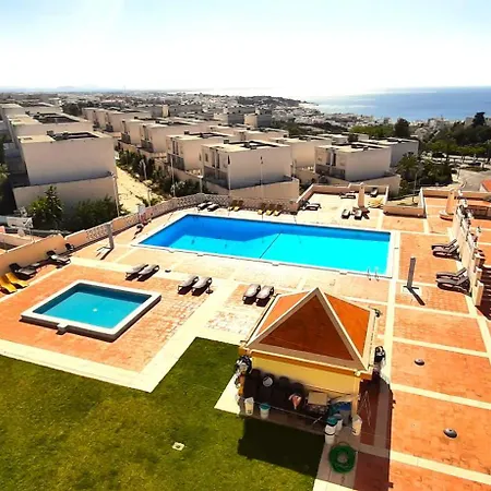 Les 3 Dauphins In Apartamento
