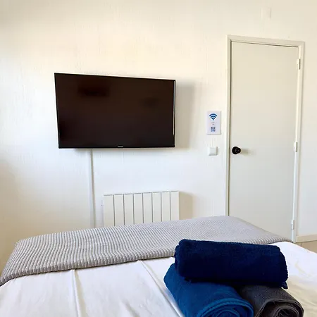 Les 3 Dauphins In アパート